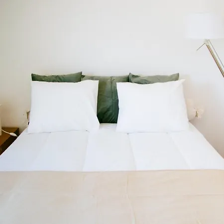 Lägenhet Bright In Campo Grande, #private Parking Lisboa