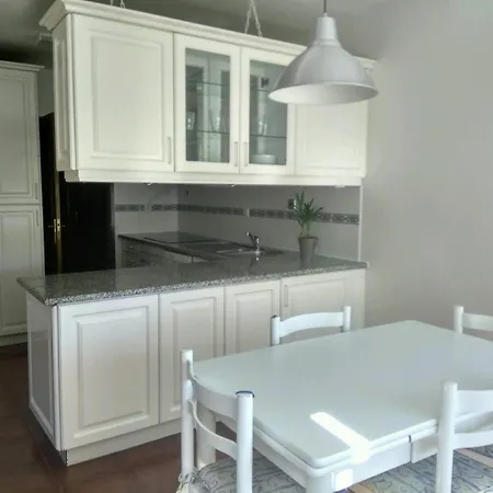 Apartment Bright In Campo Grande, #private Parking Lissabon